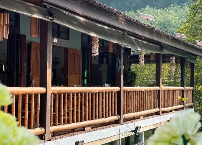 Deluxe Double Room with Balcony and Sea View