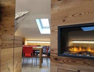 One-Bedroom Deluxe Apartment