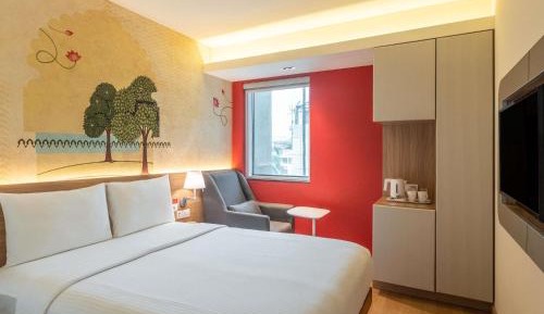 Standard Queen Room With Extra Benefits