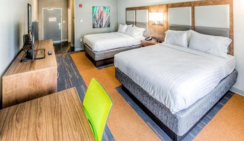 Double Room with Two Double Beds - Hearing Accessible 