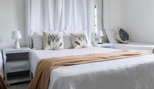 Triple Room with Private Bathroom