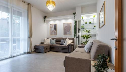 Three-Bedroom Premium Apartment with Balcony