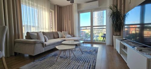 One-Bedroom Apartment with Balcony