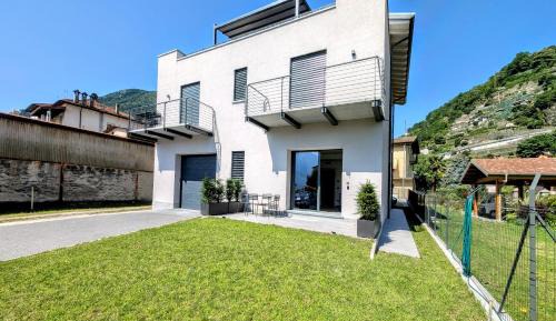 One-Bedroom Apartment with Garden