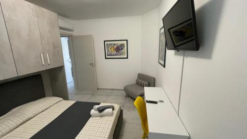 Large Double or Twin Room