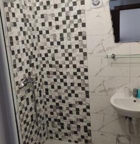 One-Bedroom Apartment with Balcony and Mountain View  