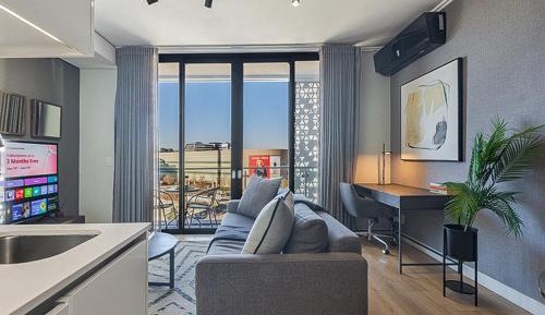 One-Bedroom Apartment