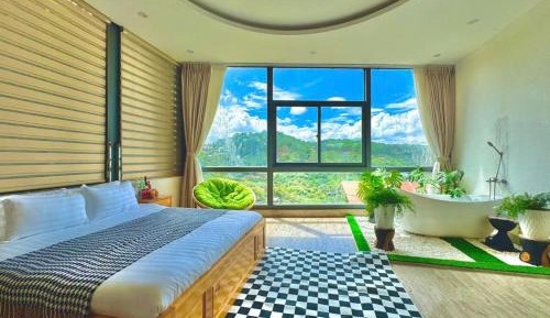 Deluxe Double Room with Bath