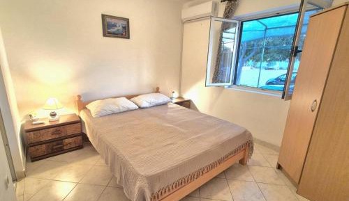 One-Bedroom Apartment with Sea View and Terrace
