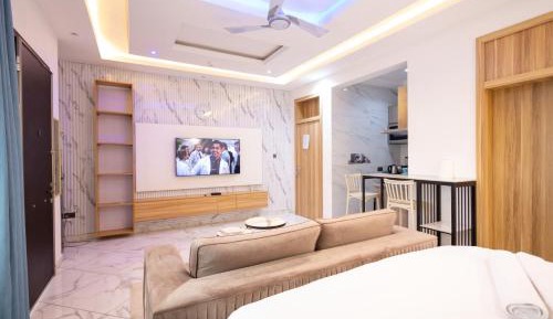 Studio Apartment