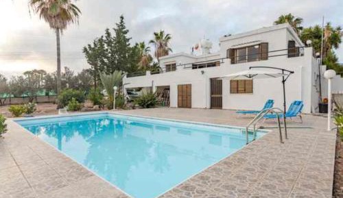 Villa with Sea View