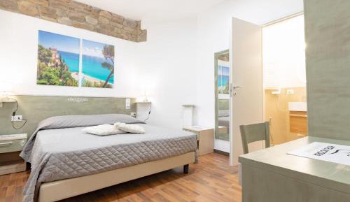 Double Room with Private Bathroom