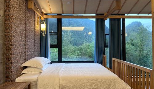 Triple Room with Mountain View