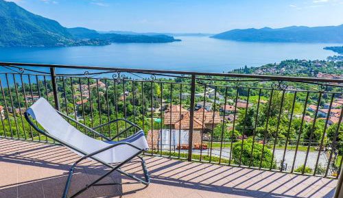 Apartment mit Balkon