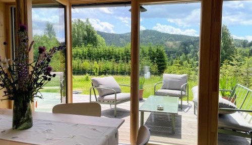 Two-Bedroom Apartment with Mountain View
