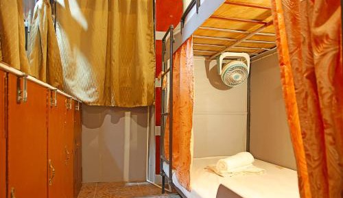 Mixed Dormitory Room