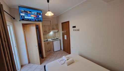 One-Bedroom Apartment with Balcony