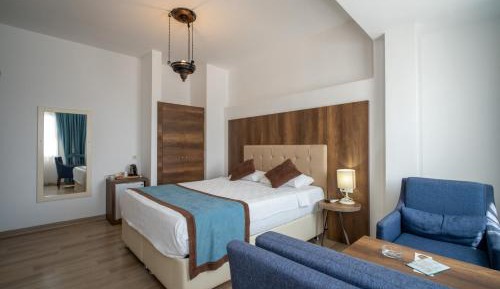 Queen Room with Sea View