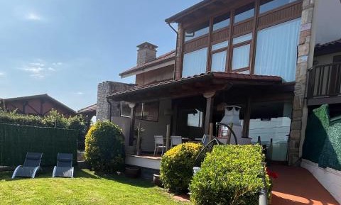 Four-Bedroom Holiday Home