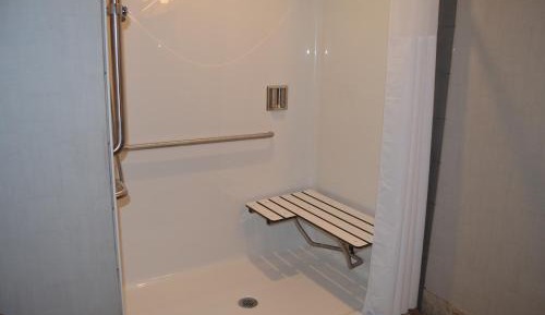 Queen Room - Disability Access