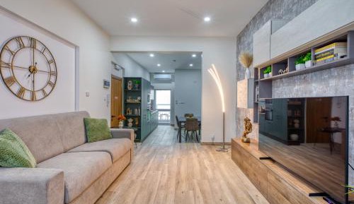 One-Bedroom Apartment