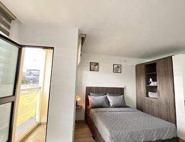 Apartment with City View