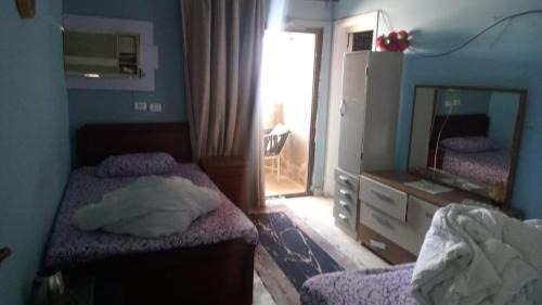Single Room with Shared Bathroom