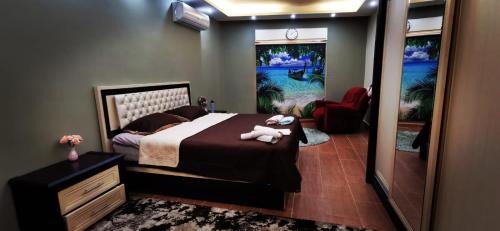 Three-Bedroom Premium Apartment with Balcony