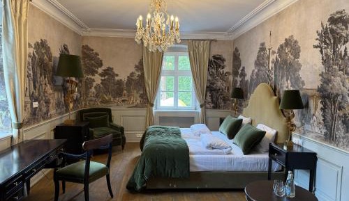 Deluxe Double Room with Castle View