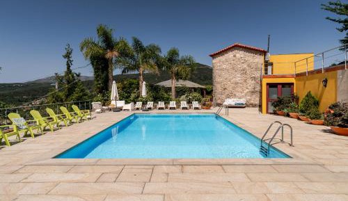 Villa with Garden View