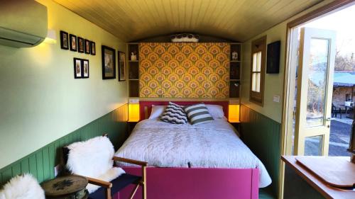King Room with Mountain View