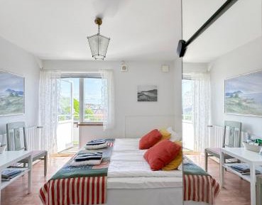 Double Room with Shared Bathroom