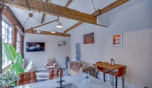 Two-Bedroom Loft Apartment