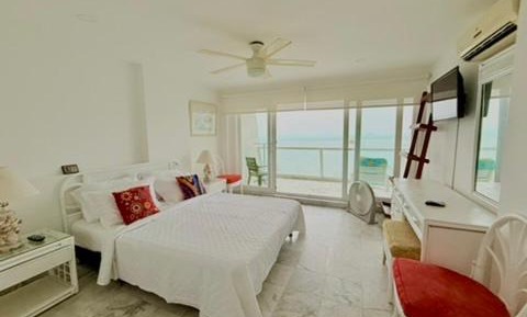 Two-Bedroom Apartment with Balcony and Sea View