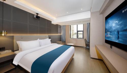 Double Room with Shared Bathroom