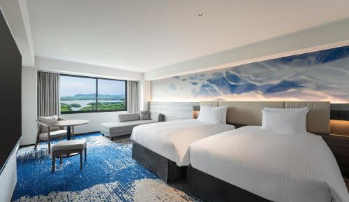 Junior Suite with Mountain View