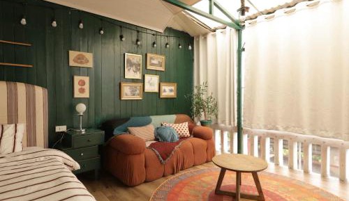 Deluxe Family Suite