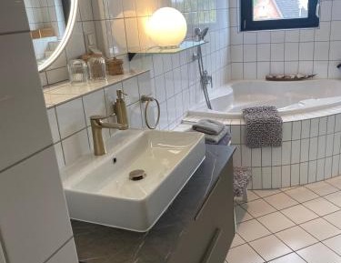 Two-Bedroom Apartment with Shower 