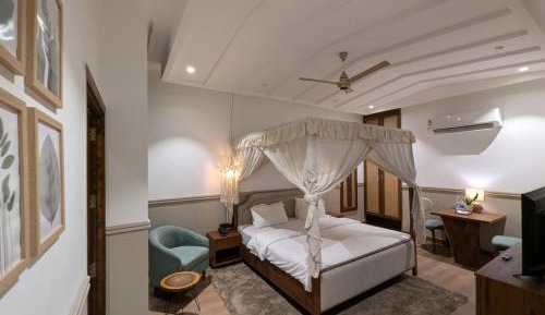 Superior King Room