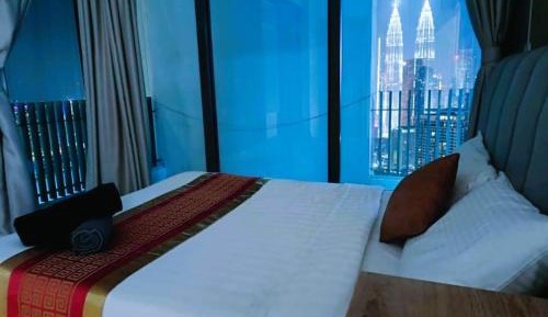 Studio Apartment with Balcony
