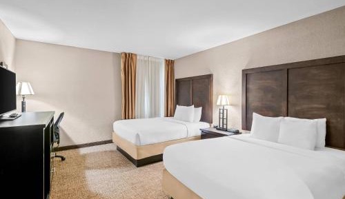 Queen Room with Two Queen Beds - Non-Smoking