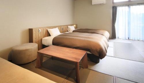 Twin Room with Shared Bathroom