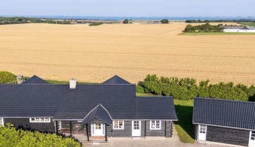 Five-Bedroom Holiday Home