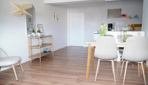 Apartment with Lake View