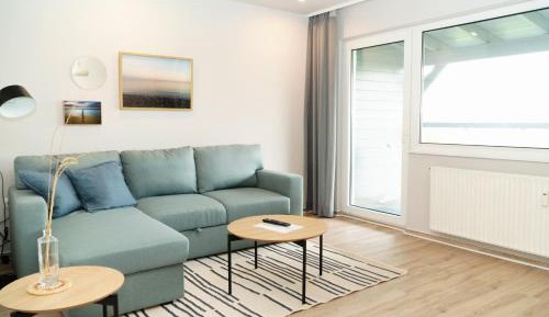 Apartment with Lake View