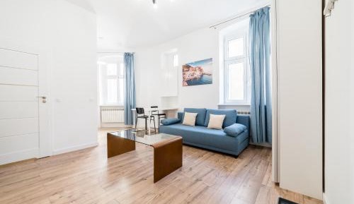Room #1474586201