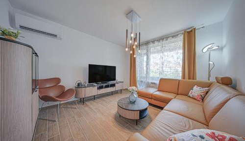 Room #1474699601