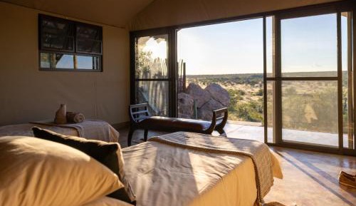 Twin Room with Private Bathroom