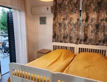 One-Bedroom Apartment - Non-Smoking