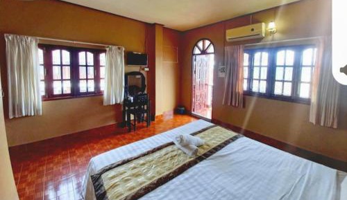 King Room with Mountain View